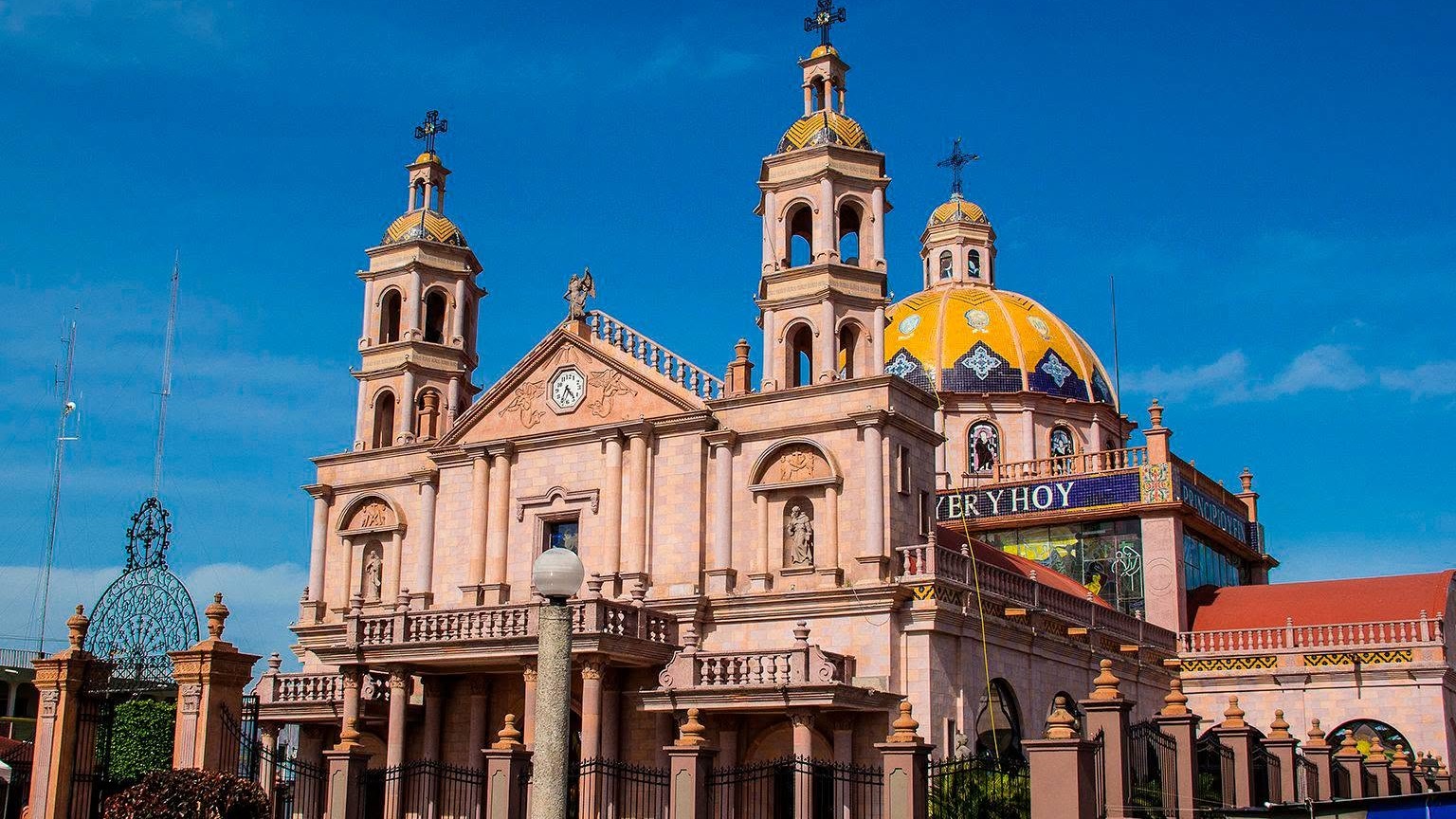 Iglesia San Francisco de Asís en Jalpa de Méndez